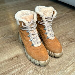 Steven New York Snow booties